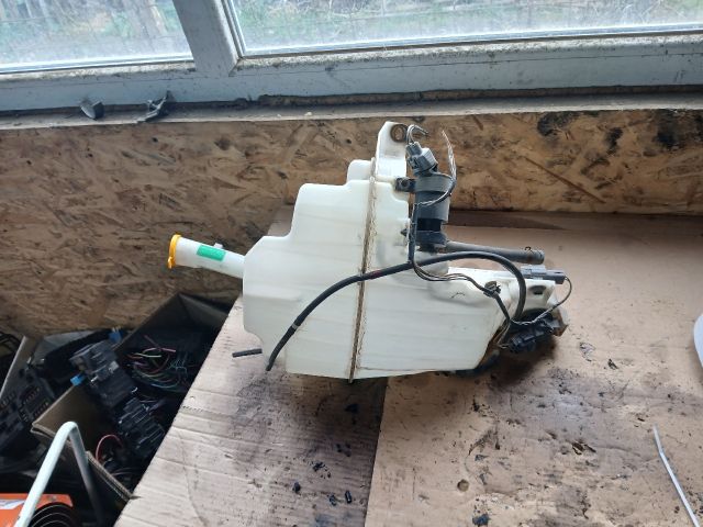 bontott MAZDA 3 Ablakmosó Tartály