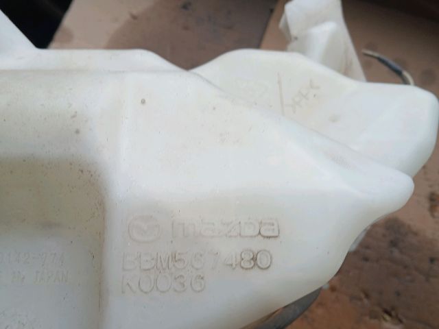 bontott MAZDA 3 Ablakmosó Tartály