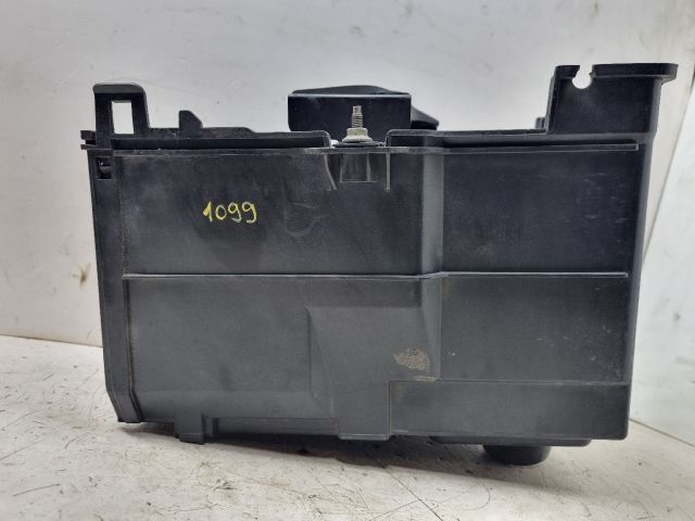 bontott MAZDA 3 Akkumulátor Tartó