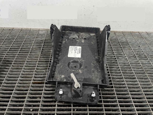 bontott MAZDA 3 Akkumulátor Tartó