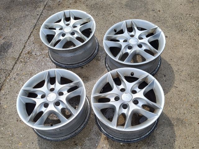 bontott MAZDA 3 Alufelni Szett