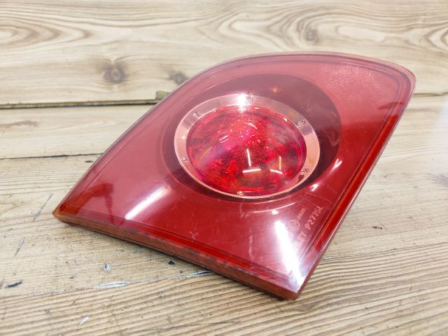 bontott MAZDA 3 Bal Belső Hátsó Lámpa