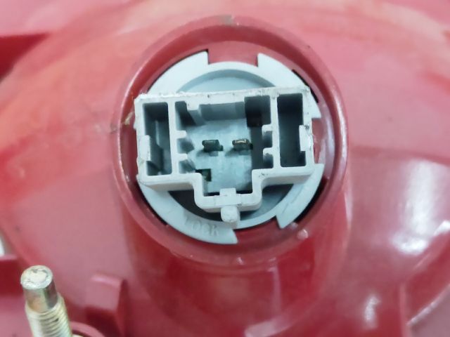 bontott MAZDA 3 Bal Belső Hátsó Lámpa