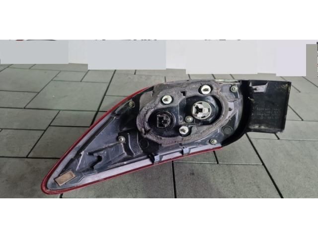 bontott MAZDA 3 Bal Belső Hátsó Lámpa