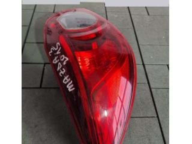 bontott MAZDA 3 Bal Belső Hátsó Lámpa