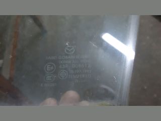 bontott MAZDA 3 Bal első Ablak