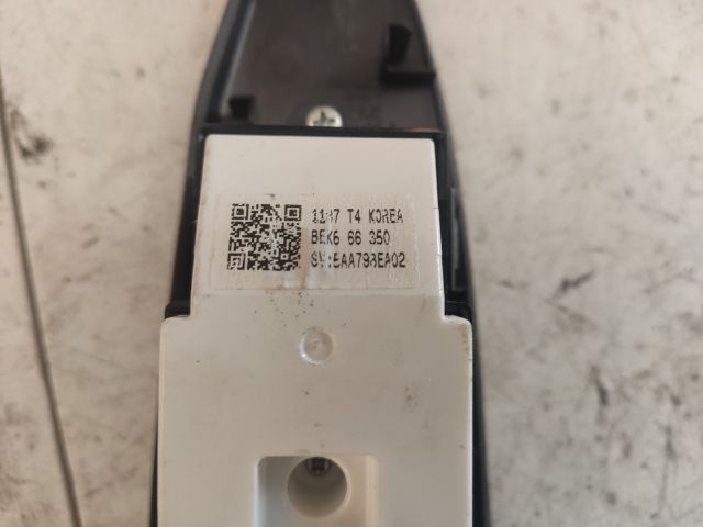 bontott MAZDA 3 Bal első Ablakemelő Kapcsoló