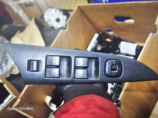 bontott MAZDA 3 Bal első Ablakemelő Kapcsoló