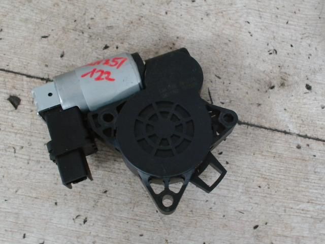 bontott MAZDA 3 Bal első Ablakemelő Motor