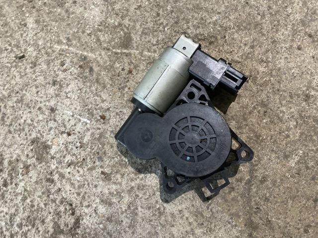 bontott MAZDA 3 Bal első Ablakemelő Motor