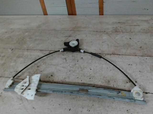 bontott MAZDA 3 Bal első Ablakemelő Szerkezet (Elektromos)