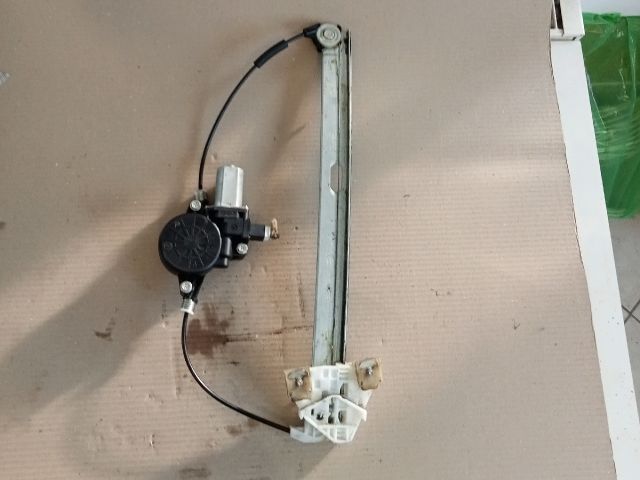 bontott MAZDA 3 Bal első Ablakemelő Szerkezet (Elektromos)