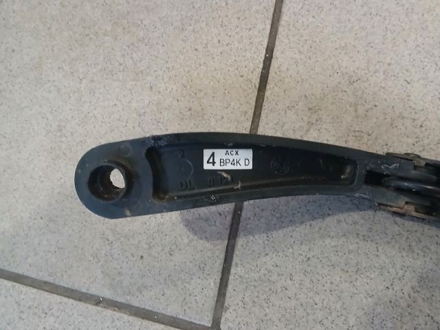 bontott MAZDA 3 Bal első Ablaktörlő Kar