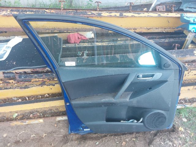 bontott MAZDA 3 Bal első Ajtó (Részeivel)