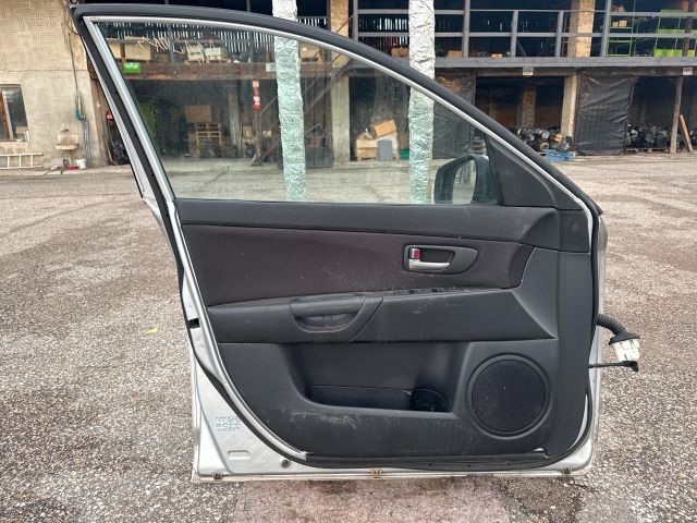 bontott MAZDA 3 Bal első Ajtó (Részeivel)