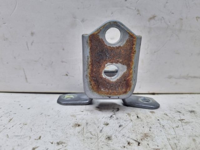 bontott MAZDA 3 Bal első Alsó Zsanér