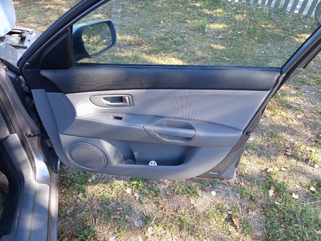 bontott MAZDA 3 Bal első Biztonsági Öv