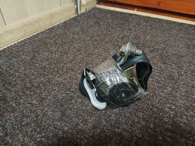 bontott MAZDA 3 Bal első Biztonsági Öv