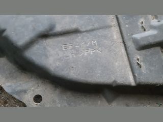 bontott MAZDA 3 Bal első Első Dobbetét (Kerékjárati, Műanyag)