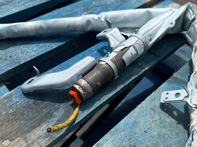 bontott MAZDA 3 Bal első Függöny Légzsák