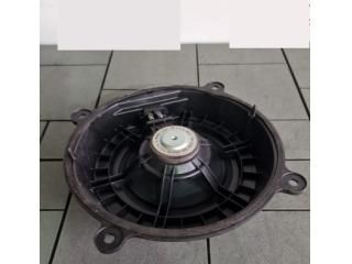 bontott MAZDA 3 Bal első Hangszóró