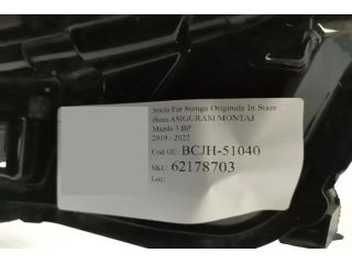 bontott MAZDA 3 Bal első Lámpabúra