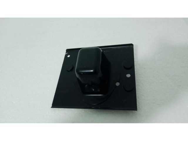 bontott MAZDA 3 Bal első Lökhárító Tartó (Műanyag)