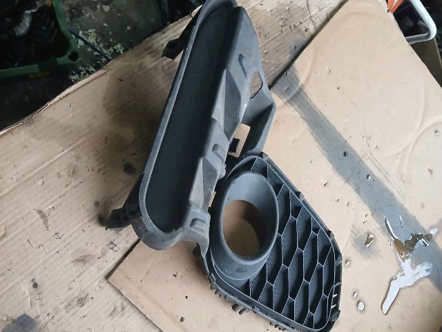 bontott MAZDA 3 Bal első Lökhárító Vakborítás