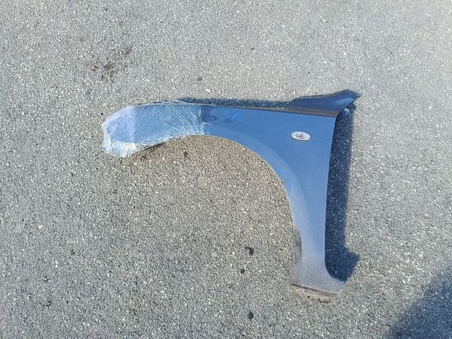 bontott MAZDA 3 Bal első Sárvédő