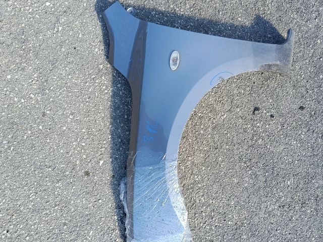 bontott MAZDA 3 Bal első Sárvédő