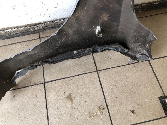 bontott MAZDA 3 Bal első Sárvédő