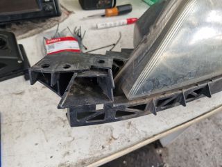 bontott MAZDA 3 Bal Fényszóró