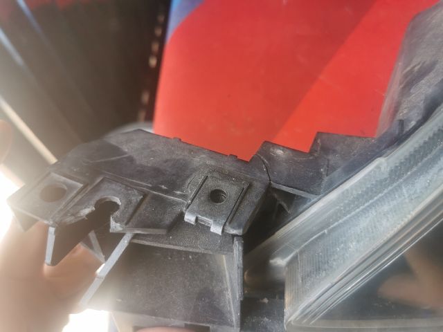 bontott MAZDA 3 Bal Fényszóró