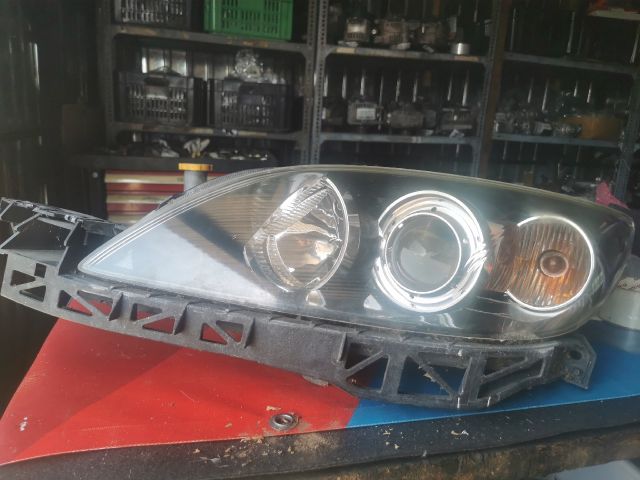 bontott MAZDA 3 Bal Fényszóró