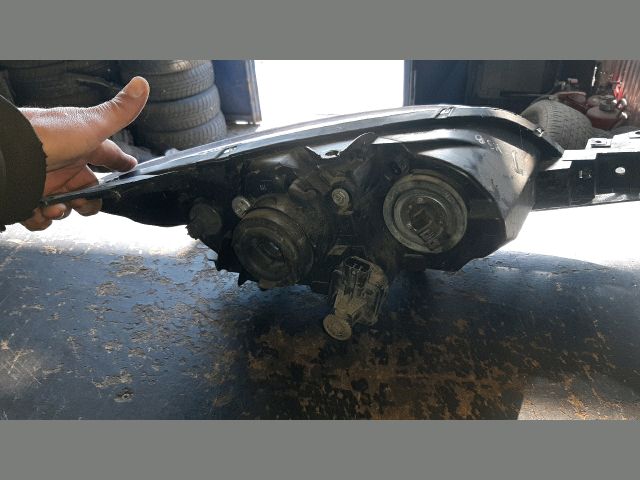 bontott MAZDA 3 Bal Fényszóró