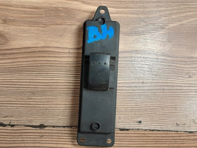 bontott MAZDA 3 Bal hátsó Ablakemelő Kapcsoló