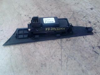 bontott MAZDA 3 Bal hátsó Ablakemelő Kapcsoló