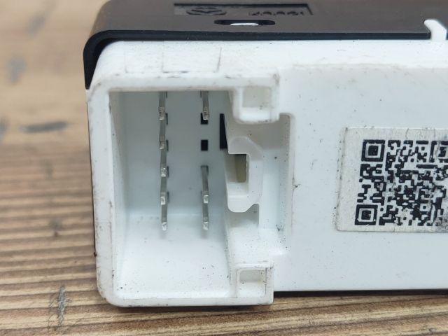 bontott MAZDA 3 Bal hátsó Ablakemelő Kapcsoló