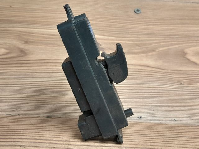 bontott MAZDA 3 Bal hátsó Ablakemelő Kapcsoló