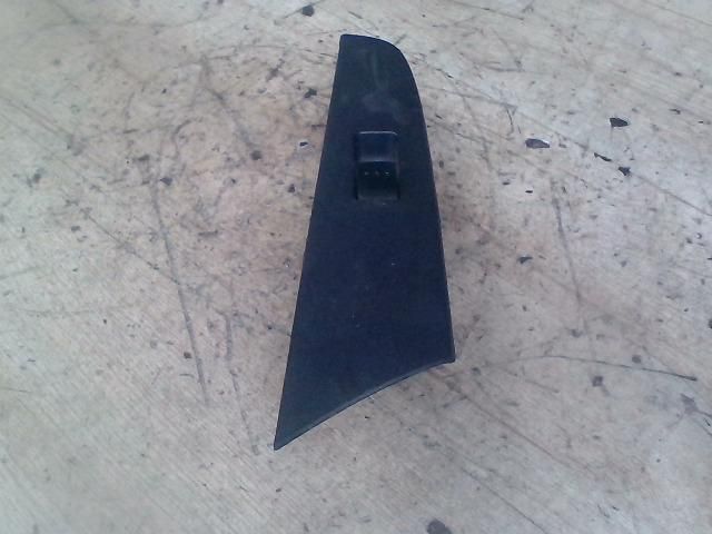 bontott MAZDA 3 Bal hátsó Ablakemelő Kapcsoló