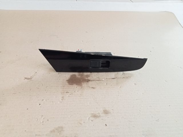 bontott MAZDA 3 Bal hátsó Ablakemelő Kapcsoló