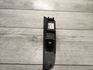 bontott MAZDA 3 Bal hátsó Ablakemelő Kapcsoló