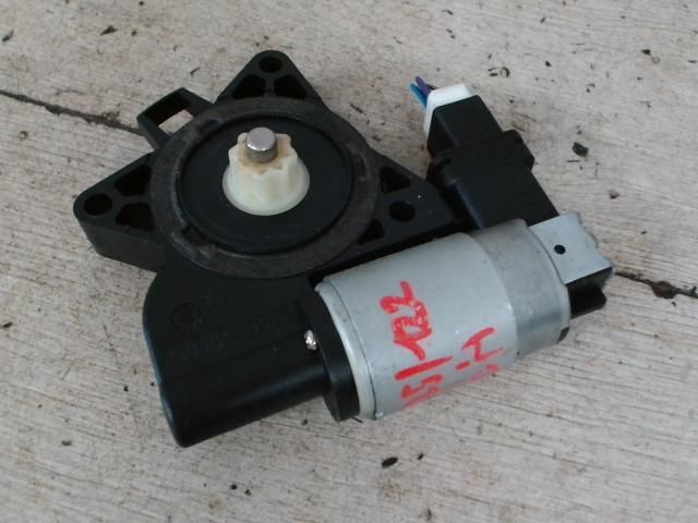 bontott MAZDA 3 Bal hátsó Ablakemelő Motor