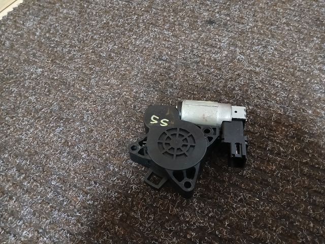 bontott MAZDA 3 Bal hátsó Ablakemelő Motor