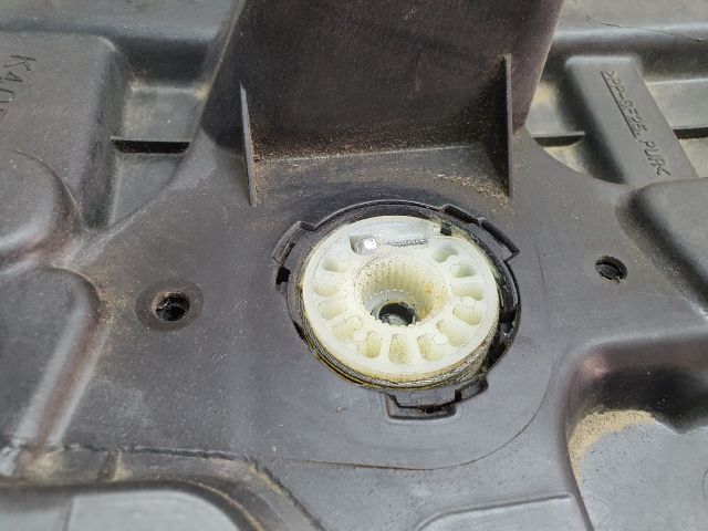 bontott MAZDA 3 Bal hátsó Ablakemelő Szerkezet (Elektromos)