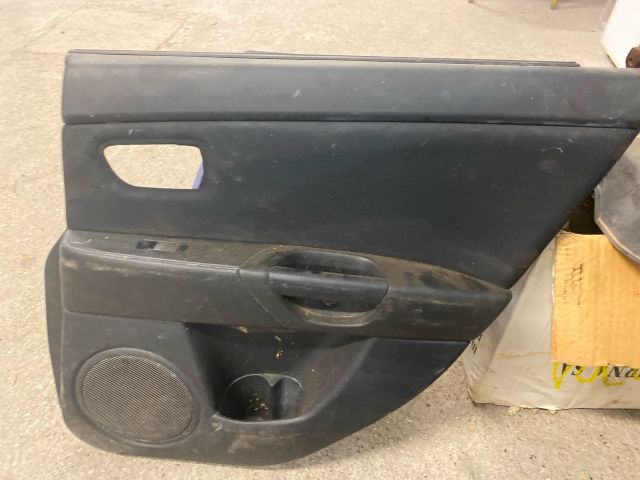 bontott MAZDA 3 Bal hátsó Ajtó Kárpit