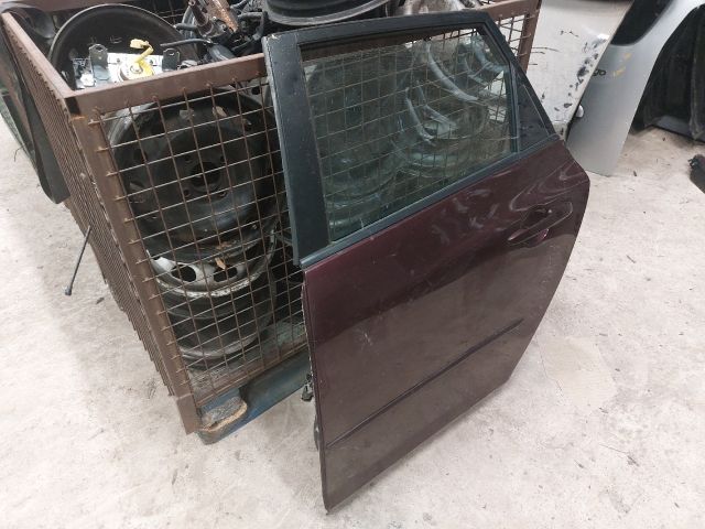 bontott MAZDA 3 Bal hátsó Ajtó (Részeivel)