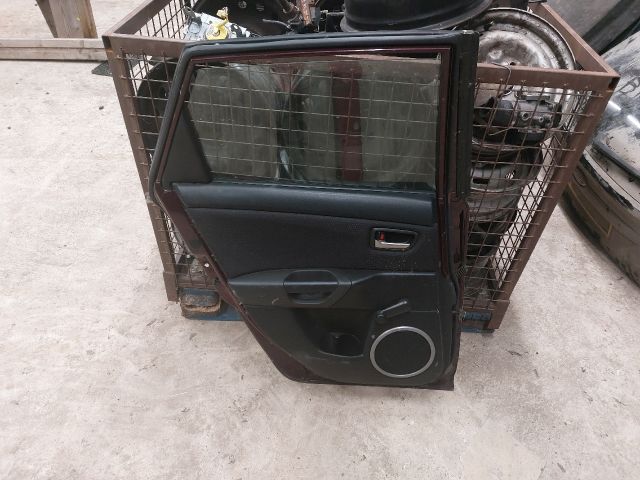 bontott MAZDA 3 Bal hátsó Ajtó (Részeivel)