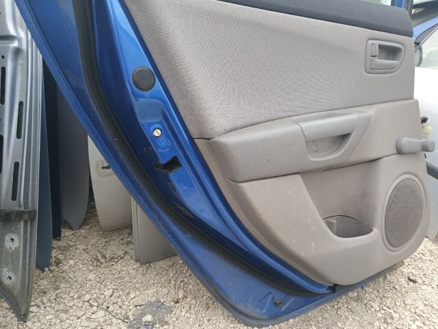bontott MAZDA 3 Bal hátsó Ajtó (Részeivel)