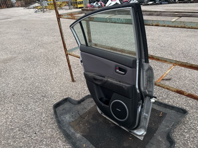 bontott MAZDA 3 Bal hátsó Ajtó (Részeivel)